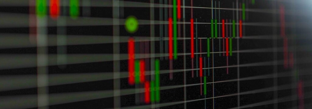 Oil and gas investment returns Red and green candlestick market chart representing oil and gas investment returns over time